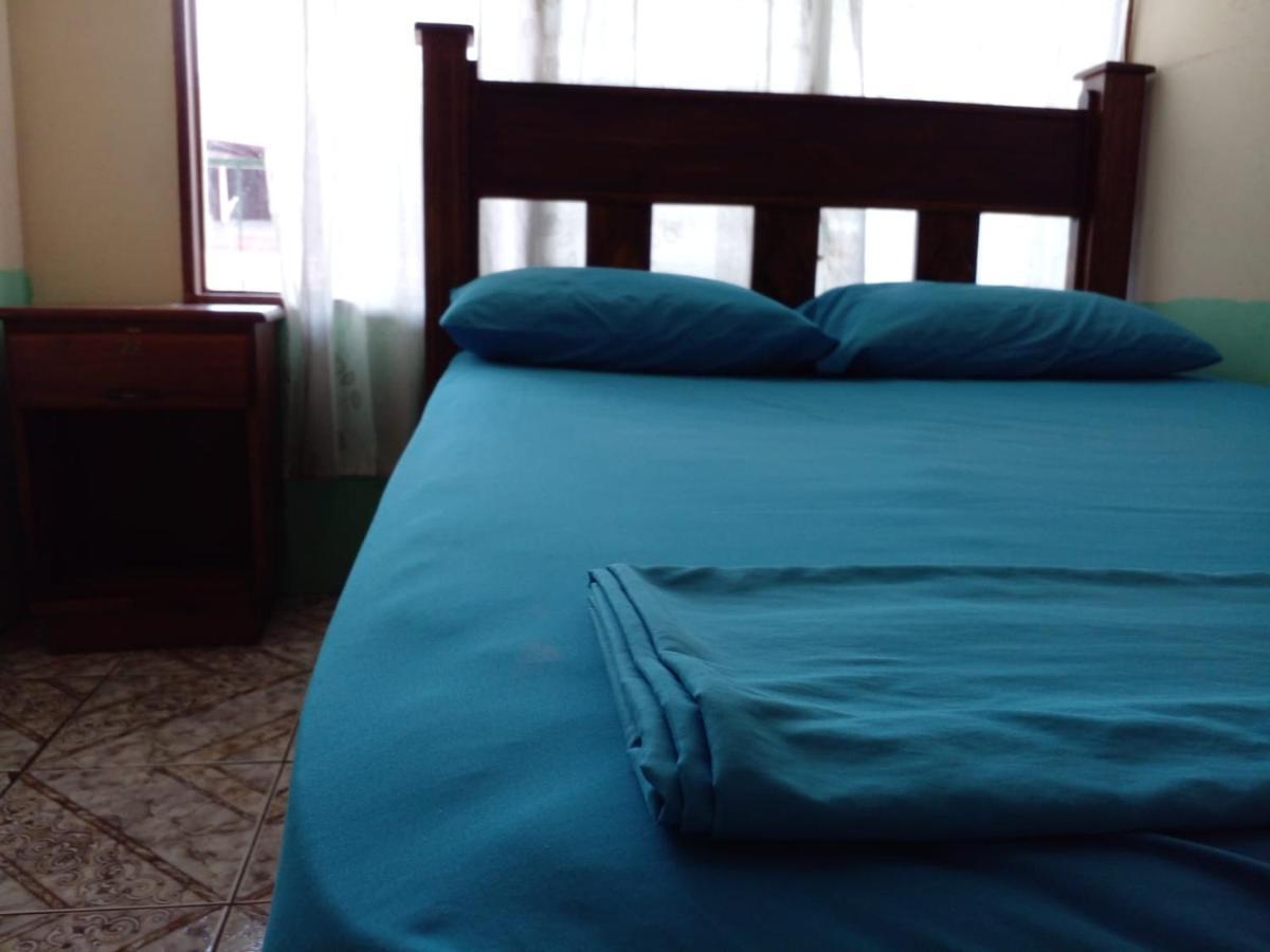 La Pension Backpackers Ла Фортуна Экстерьер фото